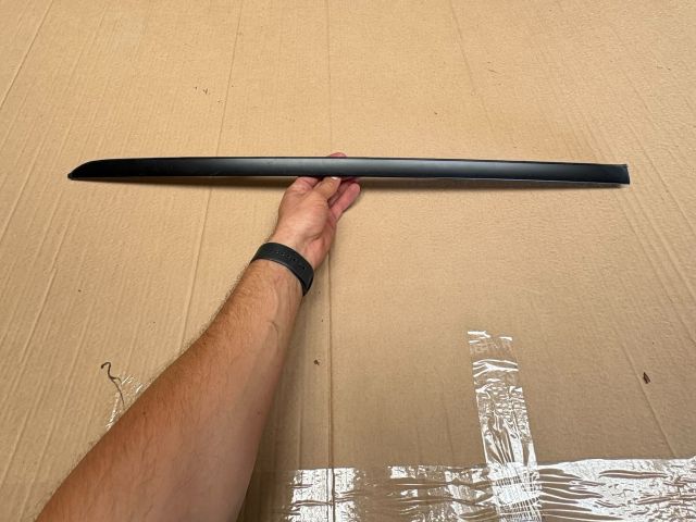 bontott BMW 5 E60 Első Szélvédő Bal Díszléc