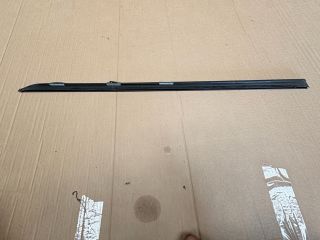 bontott BMW 5 E60 Első Szélvédő Jobb Díszléc