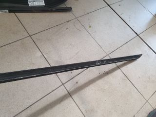 bontott BMW 5 E60 Első Szélvédő Jobb Díszléc