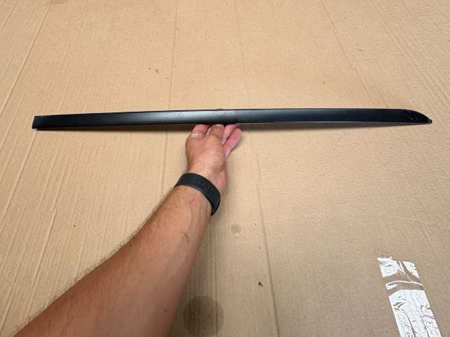 bontott BMW 5 E60 Első Szélvédő Jobb Díszléc