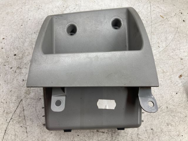 bontott BMW 5 E60 Első Tároló Rekesz