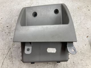 bontott BMW 5 E60 Első Tároló Rekesz