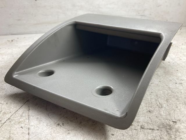 bontott BMW 5 E60 Első Tároló Rekesz