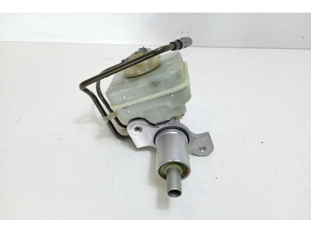 bontott BMW 5 E60 Fékfolyadék Tartály