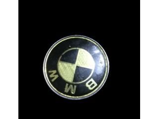 bontott BMW 5 E60 Felniközép (1 db)