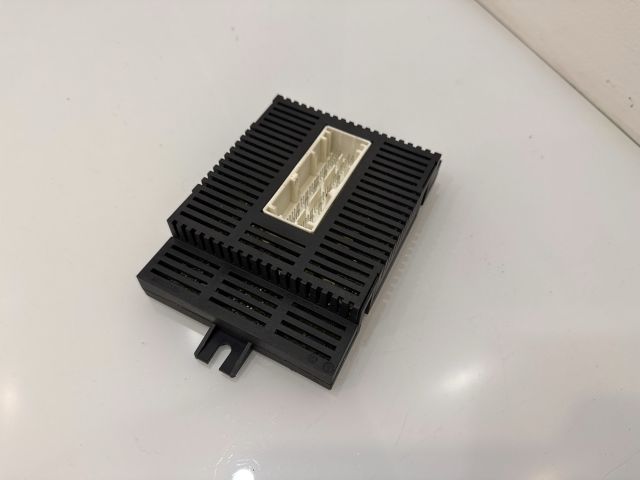 bontott BMW 5 E60 Fényszóró Elektronika