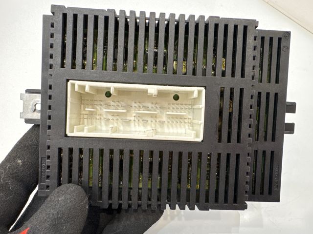 bontott BMW 5 E60 Fényszóró Elektronika