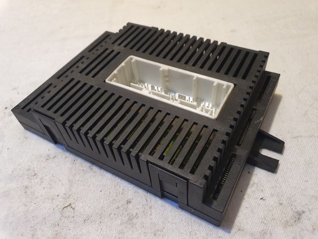 bontott BMW 5 E60 Fényszóró Elektronika