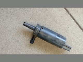 bontott BMW 5 E60 Fényszórómosó Szivattyú