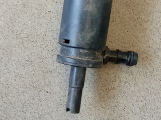 bontott BMW 5 E60 Fényszórómosó Szivattyú