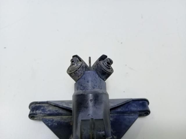 bontott BMW 5 E60 Fényszórómosó Szivattyú