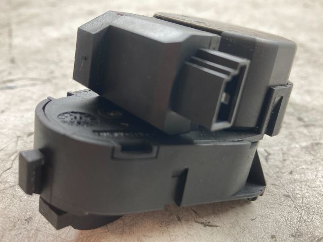 bontott BMW 5 E60 Fűtés Állító Motor