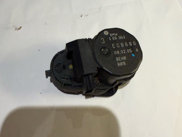 bontott BMW 5 E60 Fűtés Állító Motor