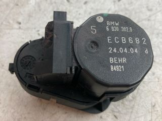 bontott BMW 5 E60 Fűtés Állító Motor