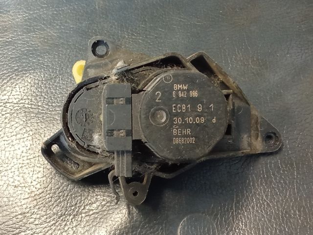 bontott BMW 5 E60 Fűtés Állító Motor