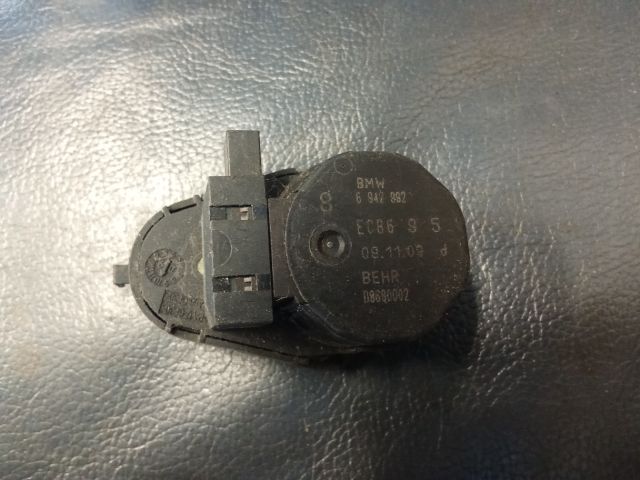 bontott BMW 5 E60 Fűtés Állító Motor