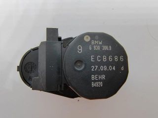 bontott BMW 5 E60 Fűtés Állító Motor