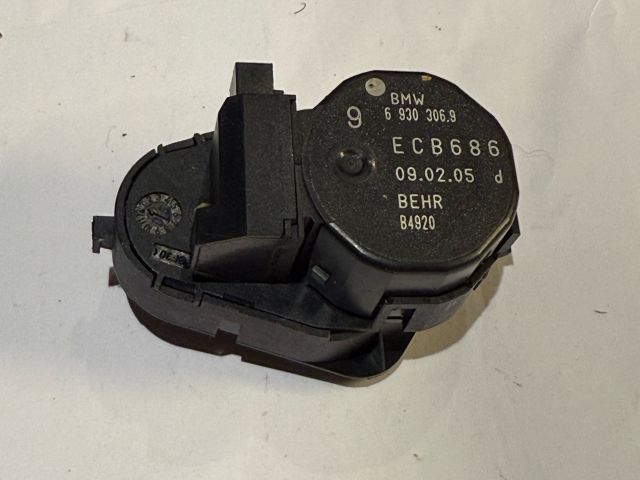 bontott BMW 5 E60 Fűtés Állító Motor