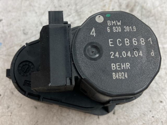 bontott BMW 5 E60 Fűtés Állító Motor