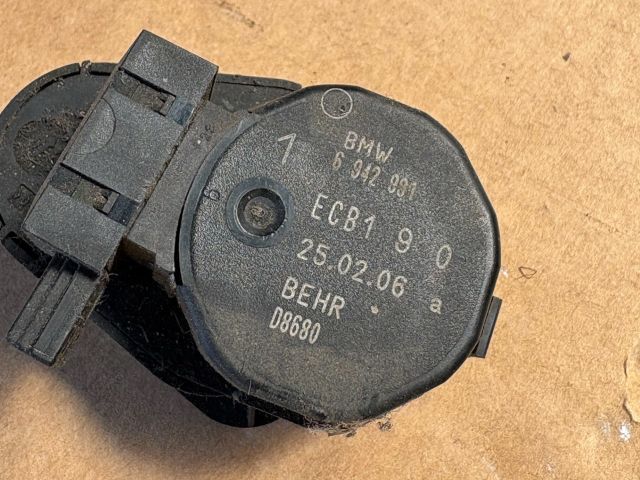 bontott BMW 5 E60 Fűtés Állító Motor