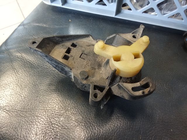 bontott BMW 5 E60 Fűtés Állító Motor