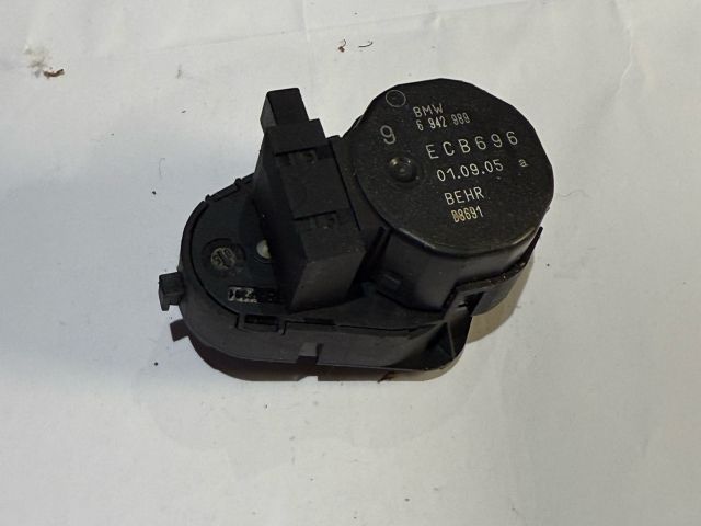 bontott BMW 5 E60 Fűtés Állító Motor