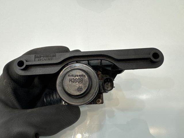 bontott BMW 5 E60 Fűtéscsap