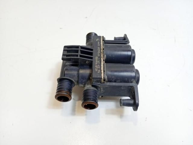 bontott BMW 5 E60 Fűtéscsap