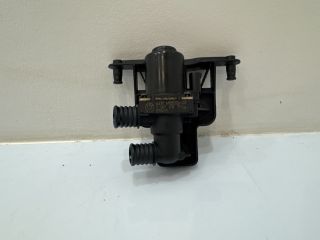 bontott BMW 5 E60 Fűtéscsap