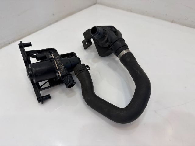 bontott BMW 5 E60 Fűtéscsap