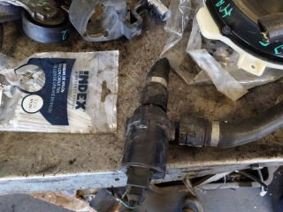 bontott BMW 5 E60 Fűtéscsap