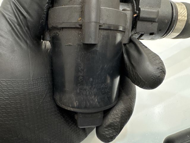 bontott BMW 5 E60 Fűtéscsap