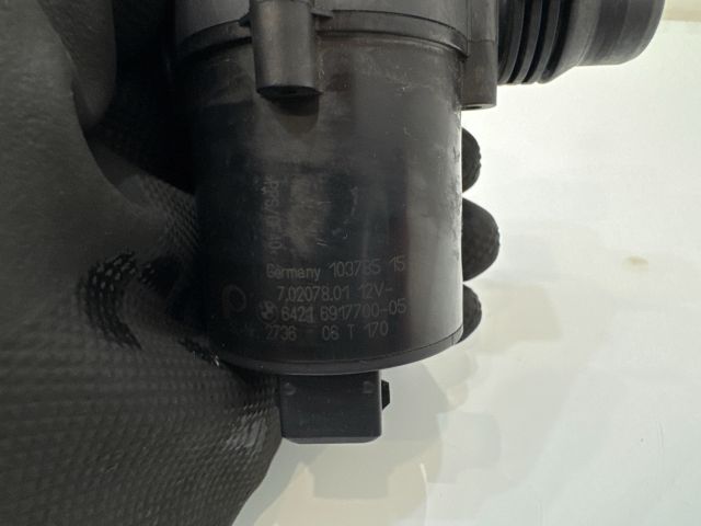 bontott BMW 5 E60 Fűtéscsap