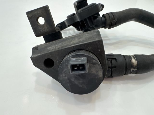 bontott BMW 5 E60 Fűtéscsap