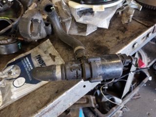 bontott BMW 5 E60 Fűtéscsap