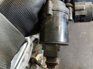 bontott BMW 5 E60 Fűtéscsap