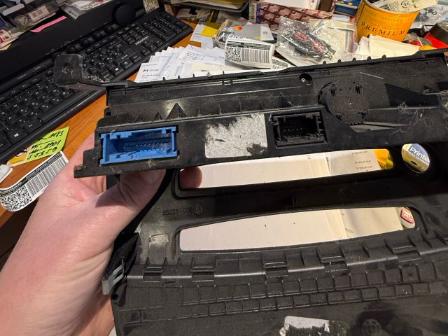 bontott BMW 5 E60 Fűtéskapcsoló (digit klímás)