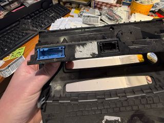 bontott BMW 5 E60 Fűtéskapcsoló (digit klímás)