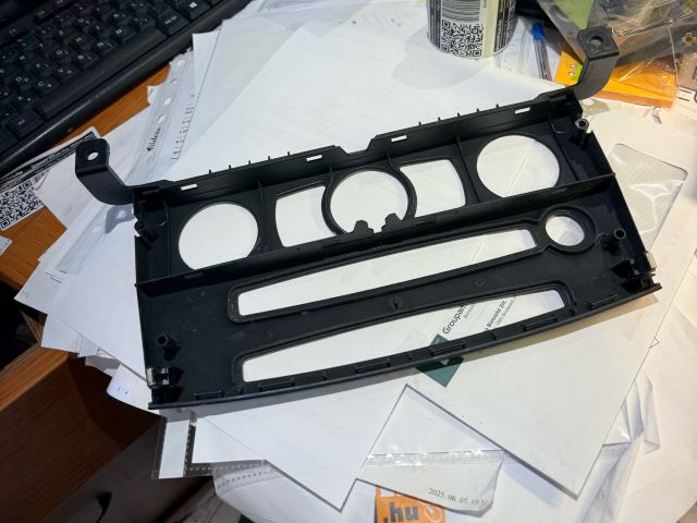 bontott BMW 5 E60 Fűtéskapcsoló Keret