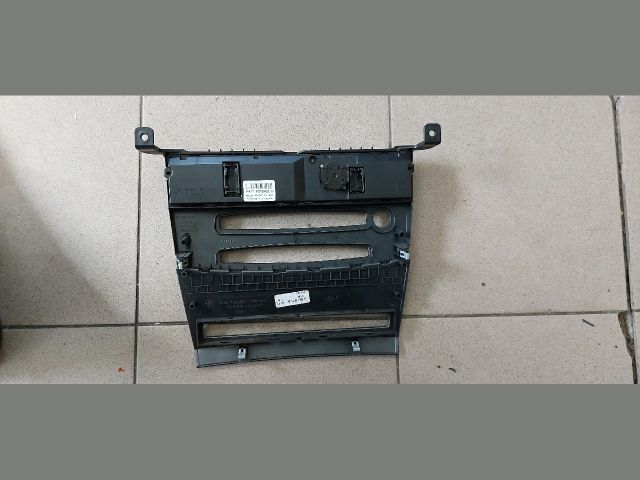 bontott BMW 5 E60 Fűtéskapcsoló (manuális klímás)