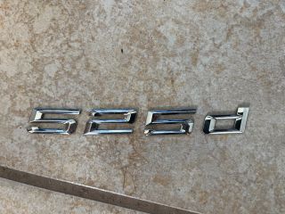 bontott BMW 5 E60 Hátsó Embléma