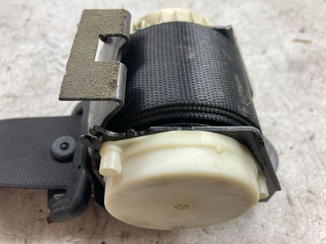 bontott BMW 5 E60 Hátsó középső Biztonsági Öv