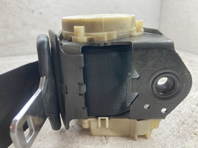 bontott BMW 5 E60 Hátsó középső Biztonsági Öv