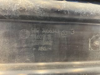 bontott BMW 5 E60 Hátsó középső Lökhárító Tartó (Műanyag)