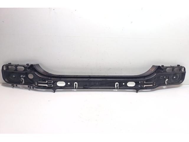 bontott BMW 5 E60 Hátsó középső Lökhárító Tartó (Műanyag)