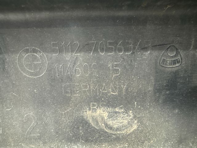 bontott BMW 5 E60 Hátsó középső Lökhárító Tartó (Műanyag)