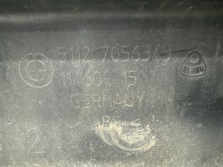 bontott BMW 5 E60 Hátsó középső Lökhárító Tartó (Műanyag)