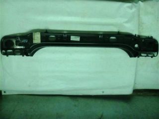 bontott BMW 5 E60 Hátsó középső Lökhárító Tartó (Műanyag)