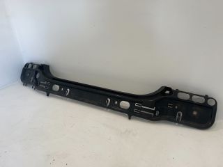 bontott BMW 5 E60 Hátsó középső Lökhárító Tartó (Műanyag)