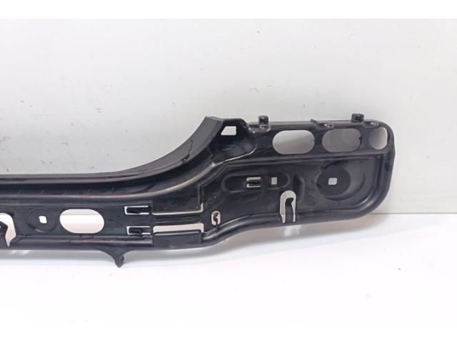 bontott BMW 5 E60 Hátsó középső Lökhárító Tartó (Műanyag)